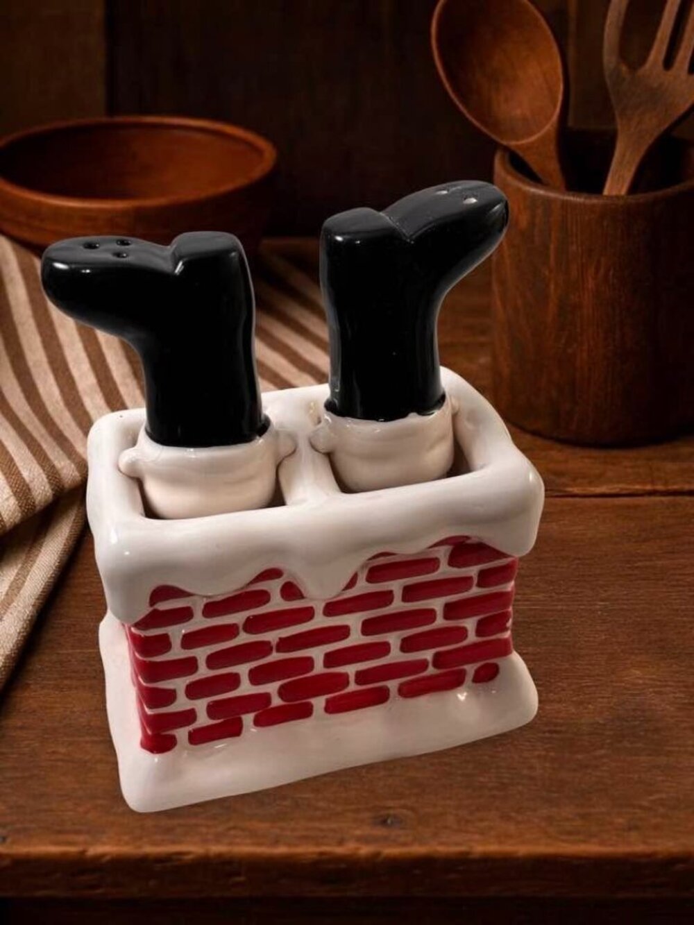 Vintage Santa Chimney Salt Pepper Shakers Rocking Nodder Boots Christmas Ceramic - Picture 2 of 6